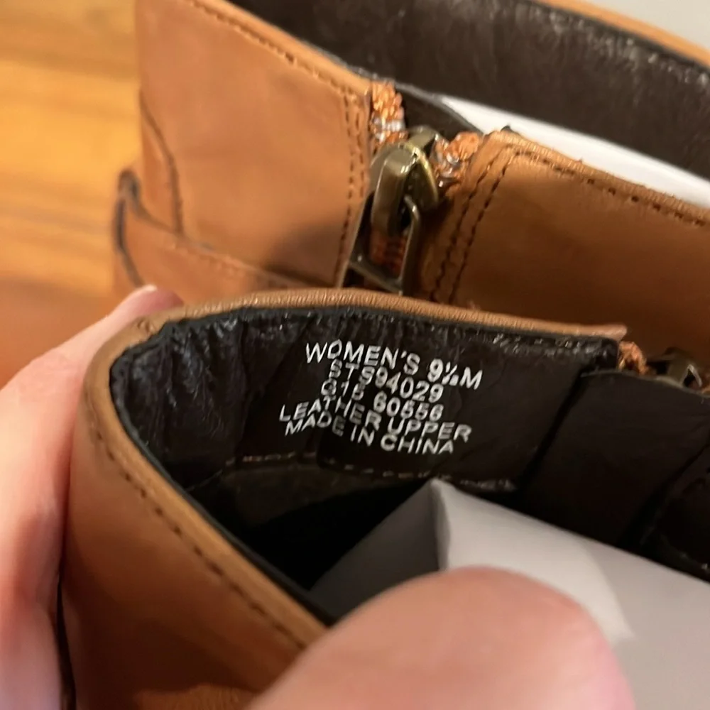 NWOT Sperry Top Slider Women’s Dasher Belle Boot Size 9 1/2.